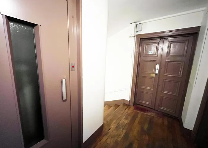 Apartment Urban Flat 43 - Charming Parisian Flat Near Grands Boulevards *