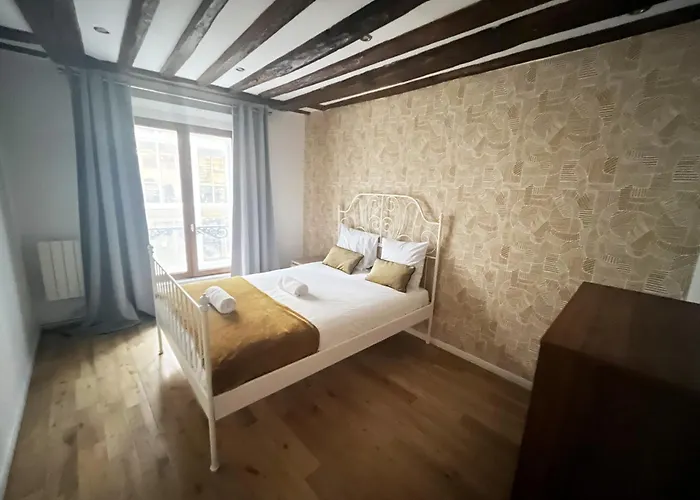 Urban Flat 43 - Charming Parisian Flat Near Grands Boulevards Paris