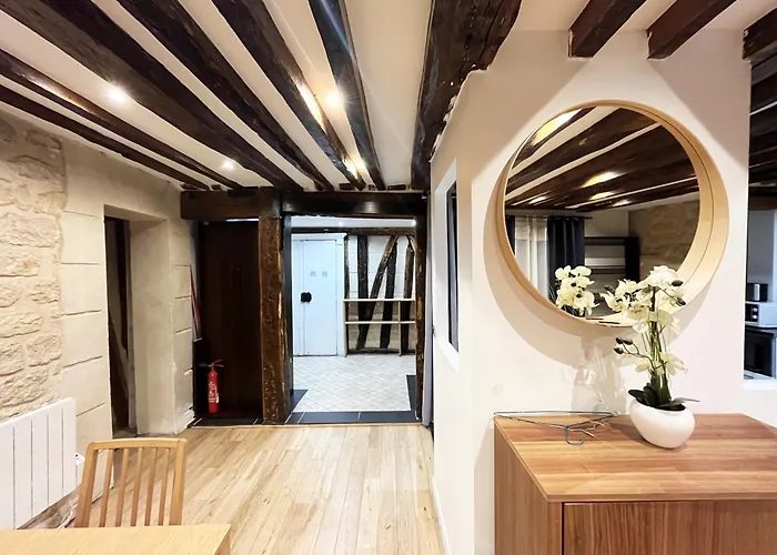 Urban Flat 43 - Charming Parisian Flat Near Grands Boulevards Apartment *