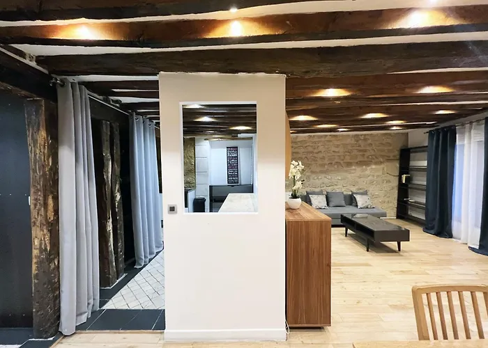 Urban Flat 43 - Charming Parisian Flat Near Grands Boulevards *